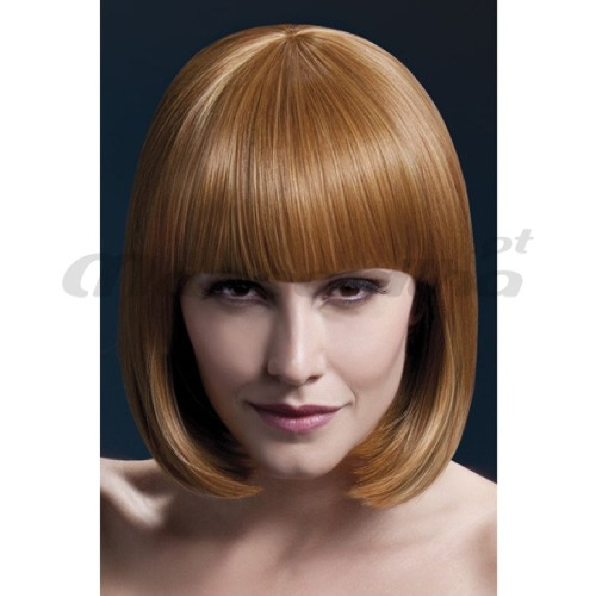 Peruca Curta Castanha Delux