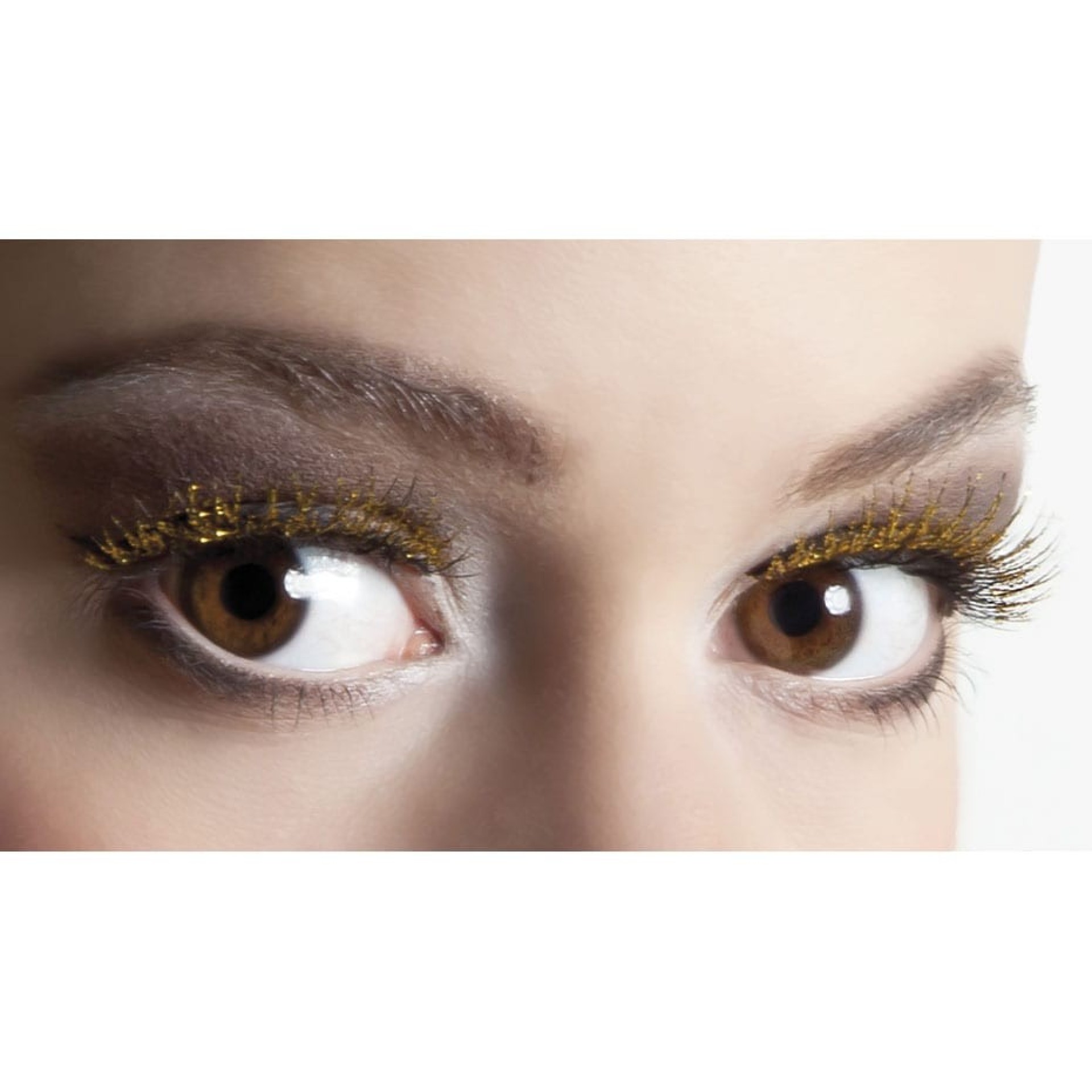 Pestanas com Glitter Dourado