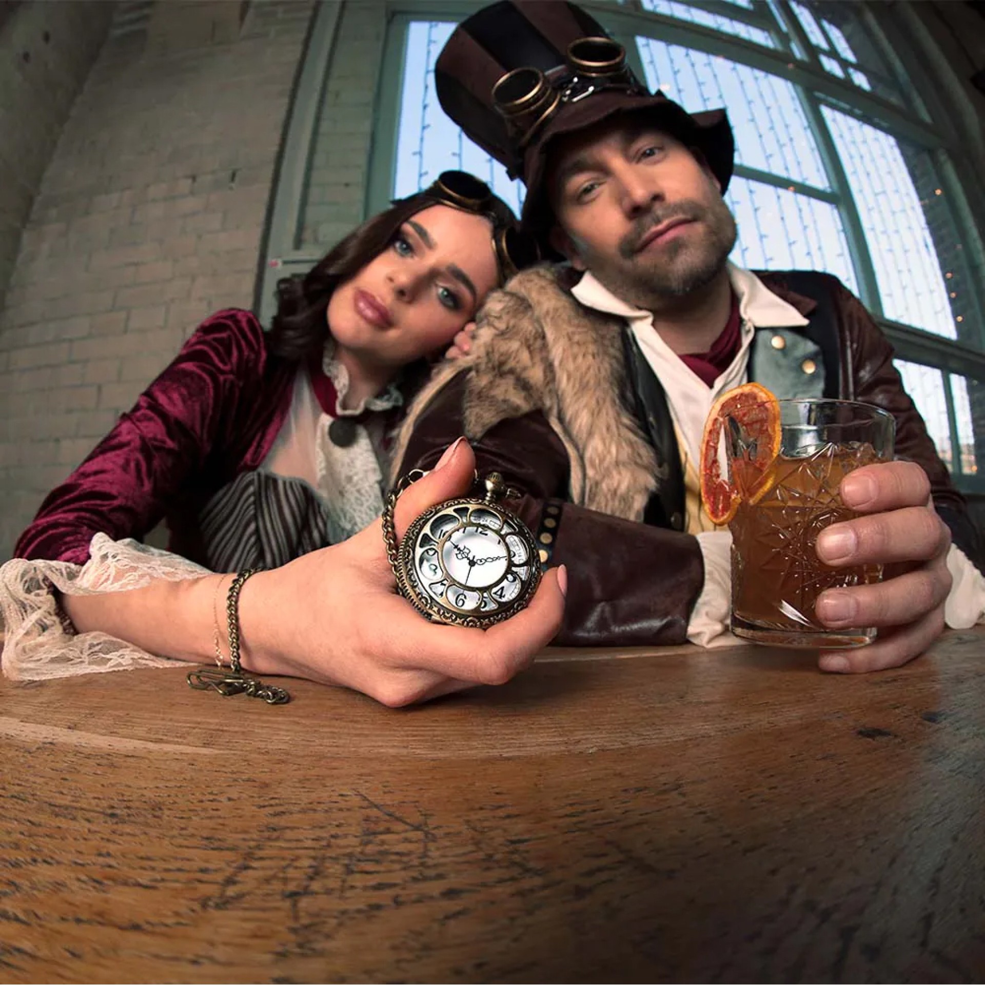 Relógio de Bolso Com Corrente